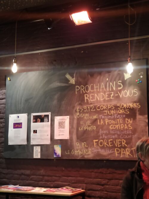 Chalkboard reading 'Prochains Rendez-vous'