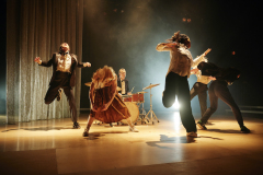 1_CoisCeim-Dance-Theatres-THE-PIECE-WITH-THE-DRUMS-by-David-Bolger-photo-by-Ros-Kavanagh-1
